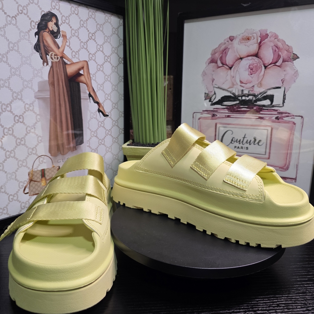 UGG Sandals - Picture 8 of 8